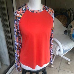 The American Outdoors women activewear long sleeve top